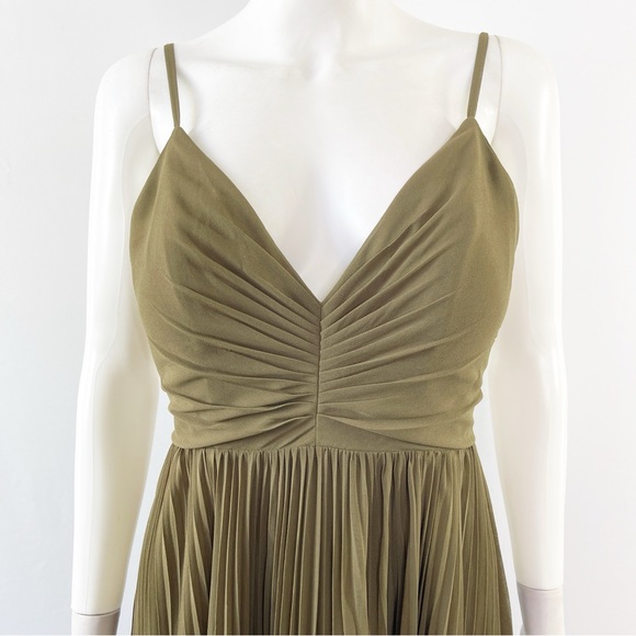 Fame & Partner Maxi Dress Olive Green Pleated V-Neck Spaghetti Strap Gown Size 4 - Picture 2 of 11